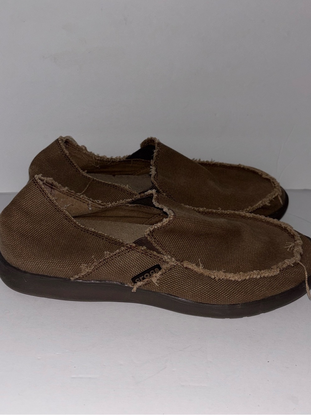 Crocs Santa Cruz Brown Canvas Men’s Shoes Sz 9